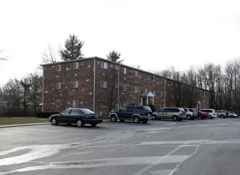 Liberty Knoll Apartments in New Castle, DE - Building Photo