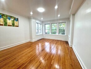 6724 N Campbell Ave in Chicago, IL - Building Photo - Building Photo
