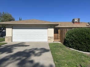 3000 Keller St in Modesto, CA - Building Photo - Building Photo