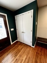 2228 Meadowvale Dr NE in Atlanta, GA - Building Photo - Building Photo