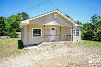201 Smith Dr in Garner, NC - Building Photo - Building Photo