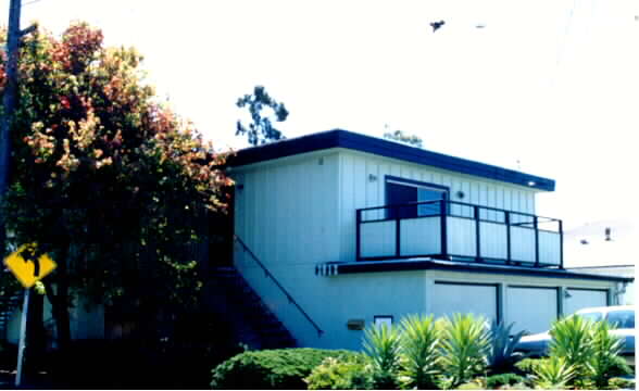 3012 Berlin Way in Oakland, CA - Building Photo - Building Photo