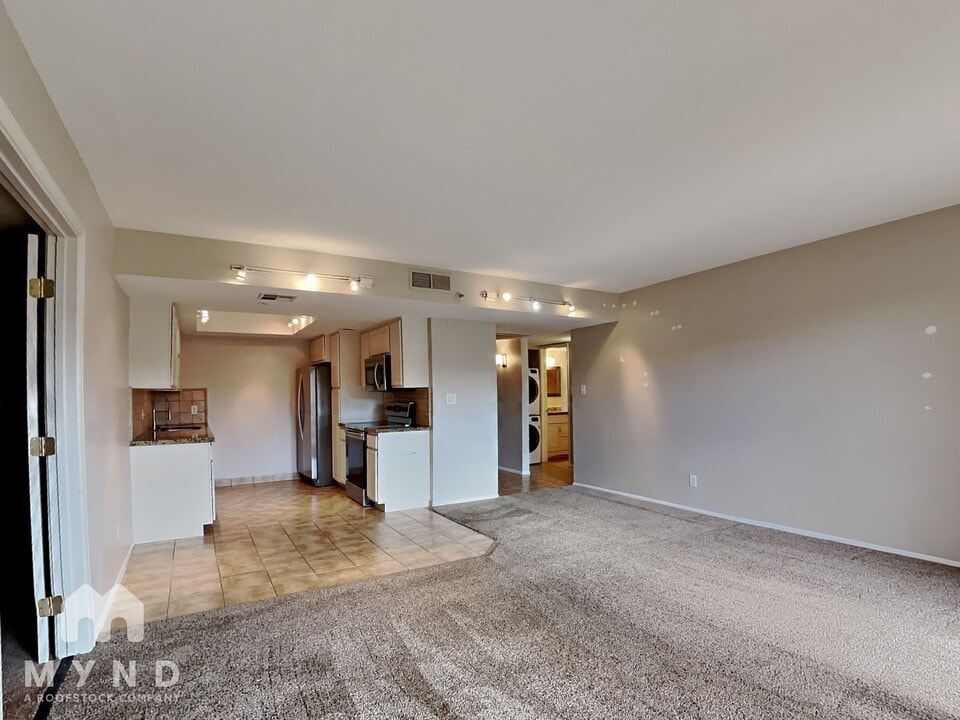 7850 E Camelback Rd in Scottsdale, AZ - Building Photo