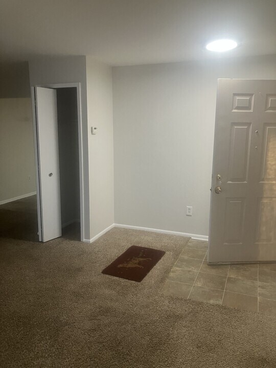 35711 Alfred St, Unit 2 in New Baltimore, MI - Building Photo