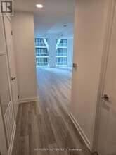 238 Simcoe St in Toronto, ON - Building Photo - Building Photo