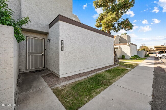 property at 6820 S Snyder Ln