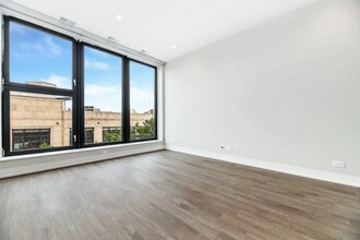 1978 N Milwaukee Ave in Chicago, IL - Building Photo - Building Photo