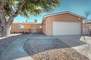 1408 Dorothy St NE in Albuquerque, NM - Foto de edificio - Building Photo