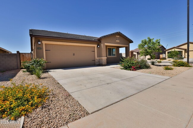 25847 W Winston Dr in Buckeye, AZ - Building Photo - Building Photo