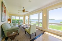 950 Blue Marlin Dr in Southold, NY - Foto de edificio - Building Photo