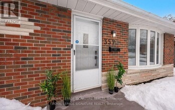 357 Rossland Rd E in Oshawa, ON - Building Photo - Building Photo