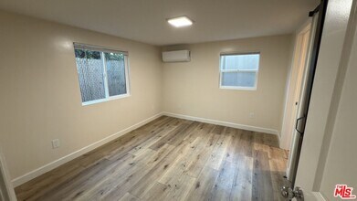 385 Redondo Ave in Long Beach, CA - Building Photo - Building Photo