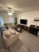 5330 Companion Ln in Tampa, FL - Building Photo - Building Photo