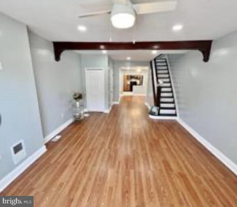 2059 E Ontario St in Philadelphia, PA - Building Photo