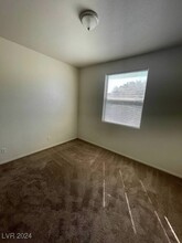 7573 Costanoa St in Las Vegas, NV - Building Photo - Building Photo