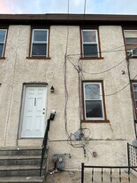 6505 Old Marshall Rd in Upper Darby Township, PA - Building Photo