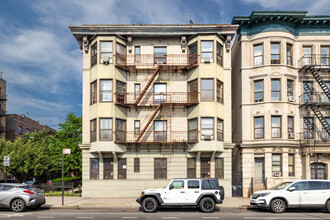 2406 Newkirk Avenue in Brooklyn, NY - Building Photo - Building Photo