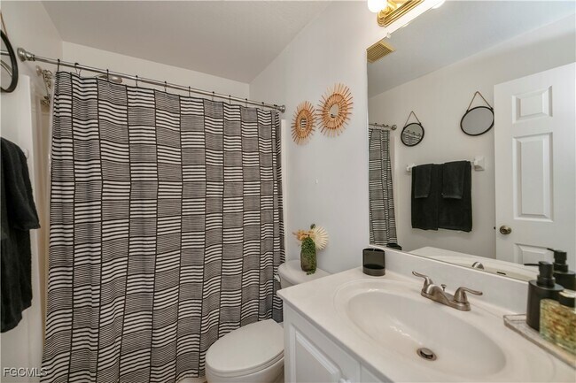 125 Cultural Park Blvd in Cape Coral, FL - Building Photo - Building Photo
