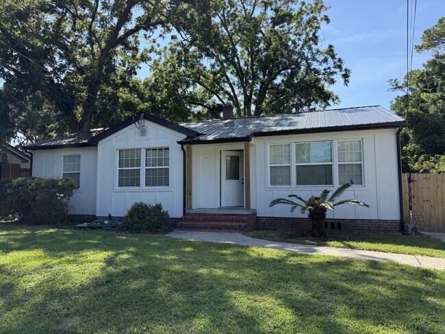 property at 2204 Redfern Rd