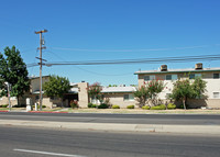 Swiss Colony Apartments in Fresno, CA - Foto de edificio - Building Photo