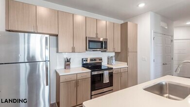 599 Tapestry Lp, Unit 13-306 in Memphis, TN - Building Photo - Building Photo