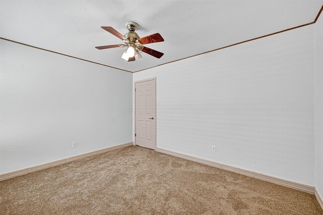 property at 3258 Meadway Dr