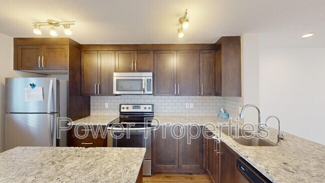 2400-2400 Ravenswood View SE in Airdrie, AB - Building Photo - Building Photo