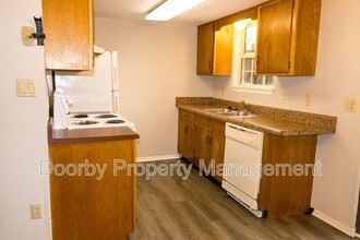 18 S Germantown Rd in Chattanooga, TN - Foto de edificio - Building Photo