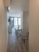 433 W 53rd St in New York, NY - Building Photo - Building Photo