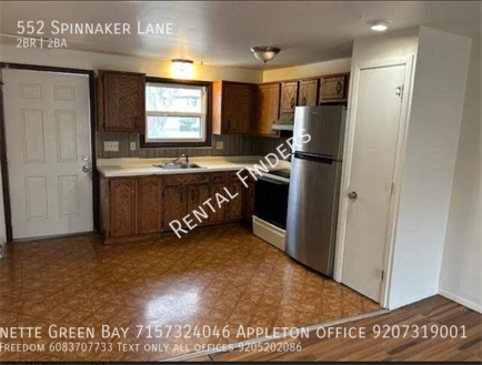 552 Spinnaker Ln in Green Bay, WI - Building Photo - Building Photo