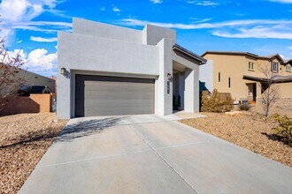 1551 Corta Cancun in Los Lunas, NM - Building Photo - Building Photo