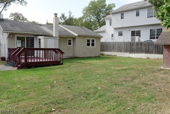 218 Hiawatha Blvd in Parsippany Troy Hills, NJ - Building Photo - Building Photo