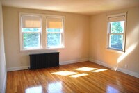 918 Elm Ridge Ave, Unit 2nd Floor photo'