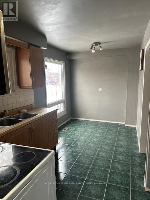 26 Harman Dr in Ajax, ON - Building Photo - Building Photo