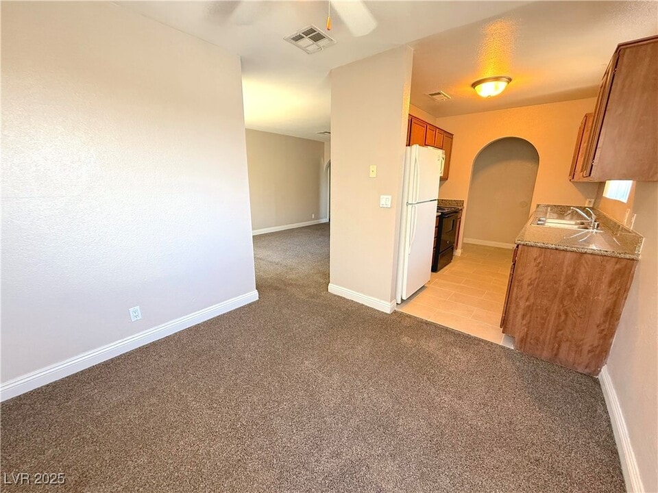 1850 N Decatur Blvd in Las Vegas, NV - Building Photo