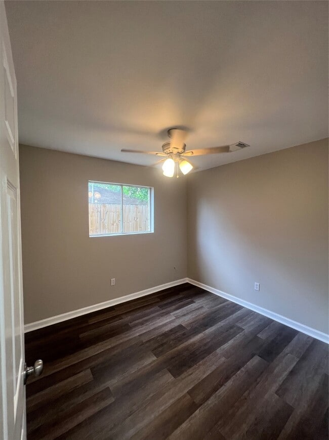 property at 4003 Brownstone Ln