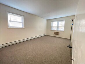 25-48 Parsons Blvd in Queens, NY - Building Photo - Building Photo