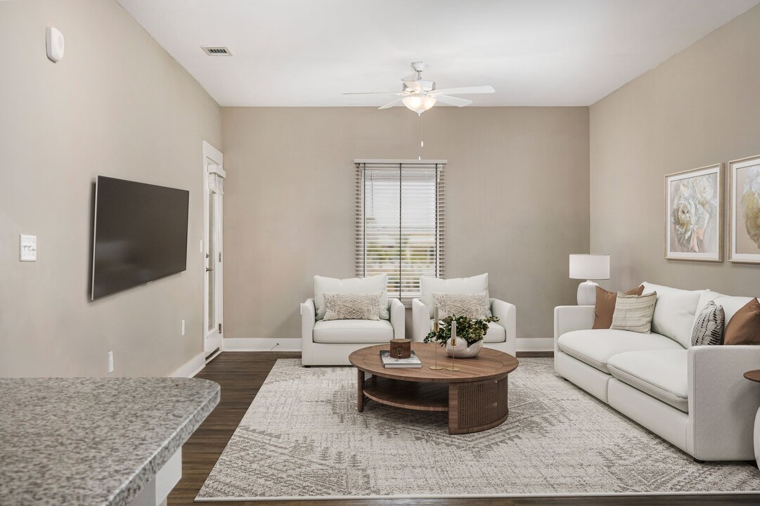 Grand Park Luxury Apartment Homes in Thomasville, GA - Building Photo