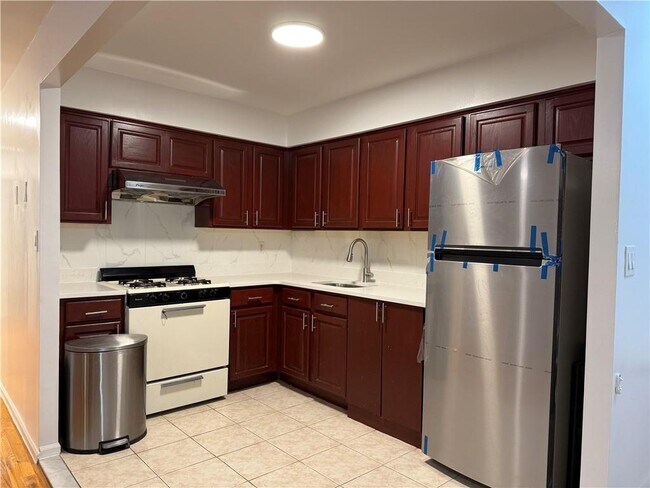 1922 W 13th St in Brooklyn, NY - Building Photo - Building Photo