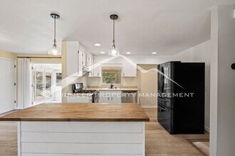 1363 Ginny Ln in Colorado Springs, CO - Building Photo - Building Photo