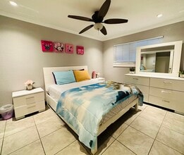 2620 England St, Unit 3 in Huntington Beach, CA - Building Photo - Building Photo