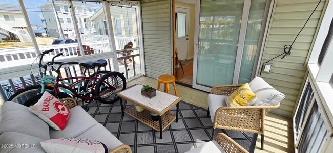 1022 S Green St in Tuckerton, NJ - Building Photo - Building Photo