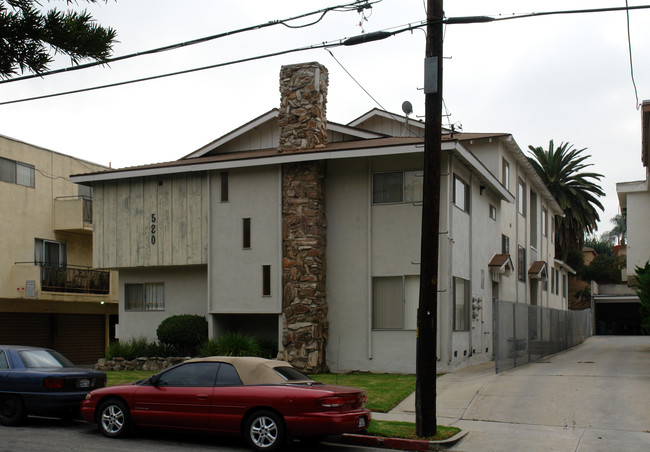 520 Evergreen St in Inglewood, CA - Foto de edificio - Building Photo