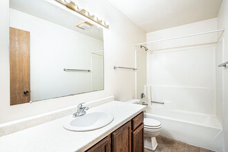 Ridgeview Heights Apartments in Madison, WI - Foto de edificio - Interior Photo