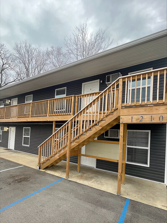 Flats On Main in Lafayette, IN - Foto de edificio