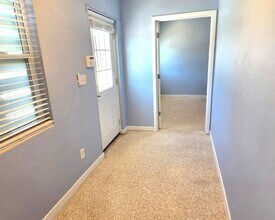 921 Ridgewood Ave in Daytona Beach, FL - Building Photo - Building Photo