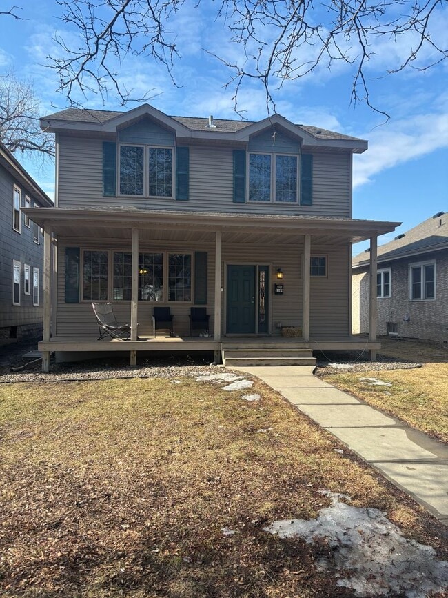 property at 1169 14th Ave SE