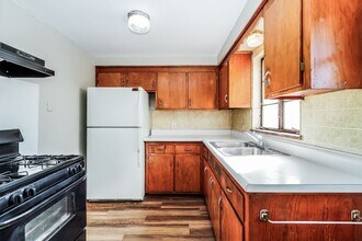 154-156-156 N Huron Ave in Columbus, OH - Building Photo - Building Photo