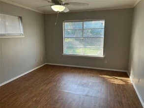 7458 Walling Ln in Dallas, TX - Building Photo - Building Photo