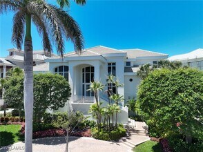 235 Barefoot Beach Blvd in Bonita Springs, FL - Building Photo - Building Photo